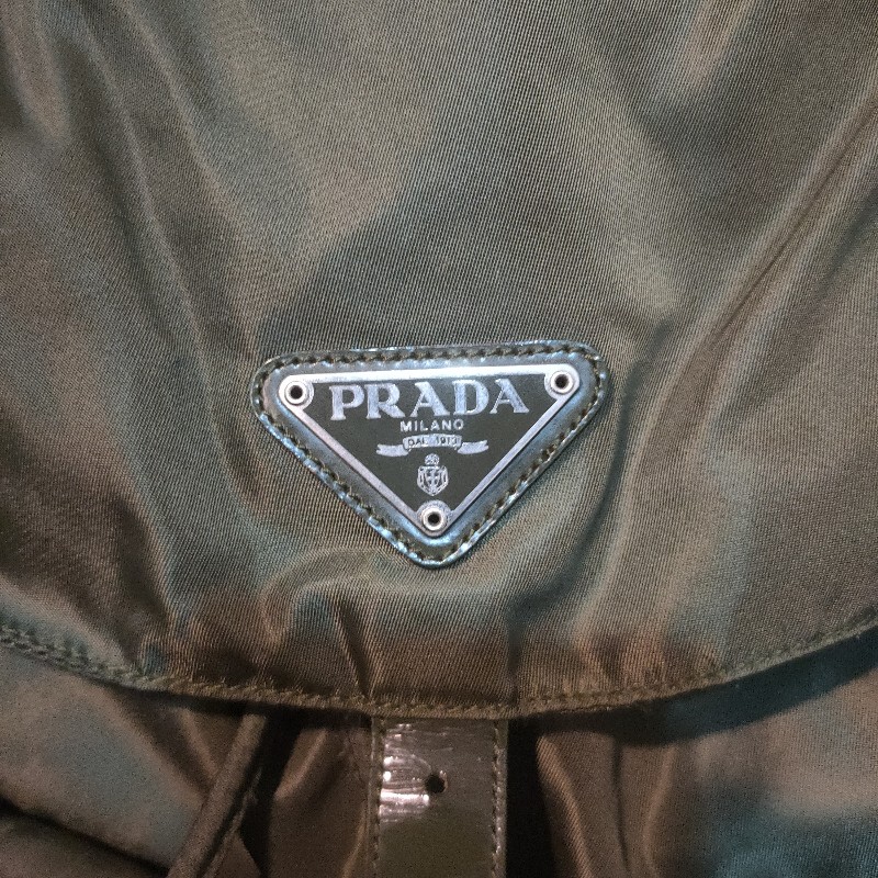 【8成新】㊣✨PRADA✨普拉達 軍綠色 掀蓋式 皮革 輕量 帆布 後背包/二手包/二手精品/保證正品🌳二手樹屋🌳-6