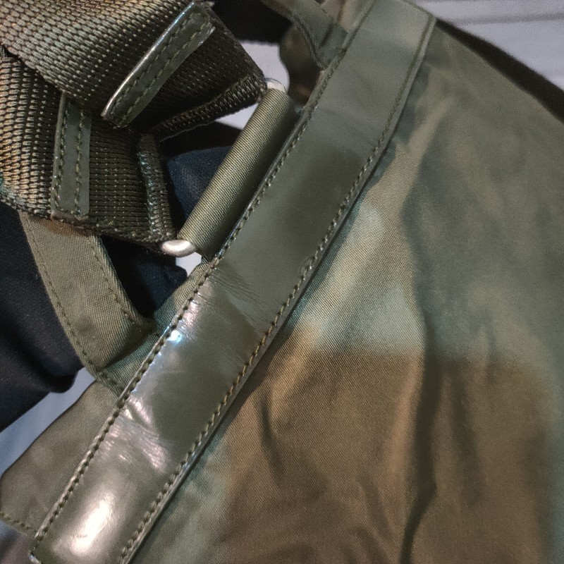 【8成新】㊣✨PRADA✨普拉達 軍綠色 掀蓋式 皮革 輕量 帆布 後背包/二手包/二手精品/保證正品🌳二手樹屋🌳-23