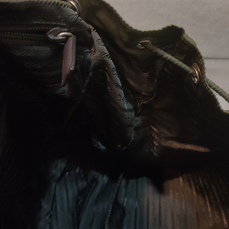 【8成新】㊣✨PRADA✨普拉達 軍綠色 掀蓋式 皮革 輕量 帆布 後背包/二手包/二手精品/保證正品🌳二手樹屋🌳-29