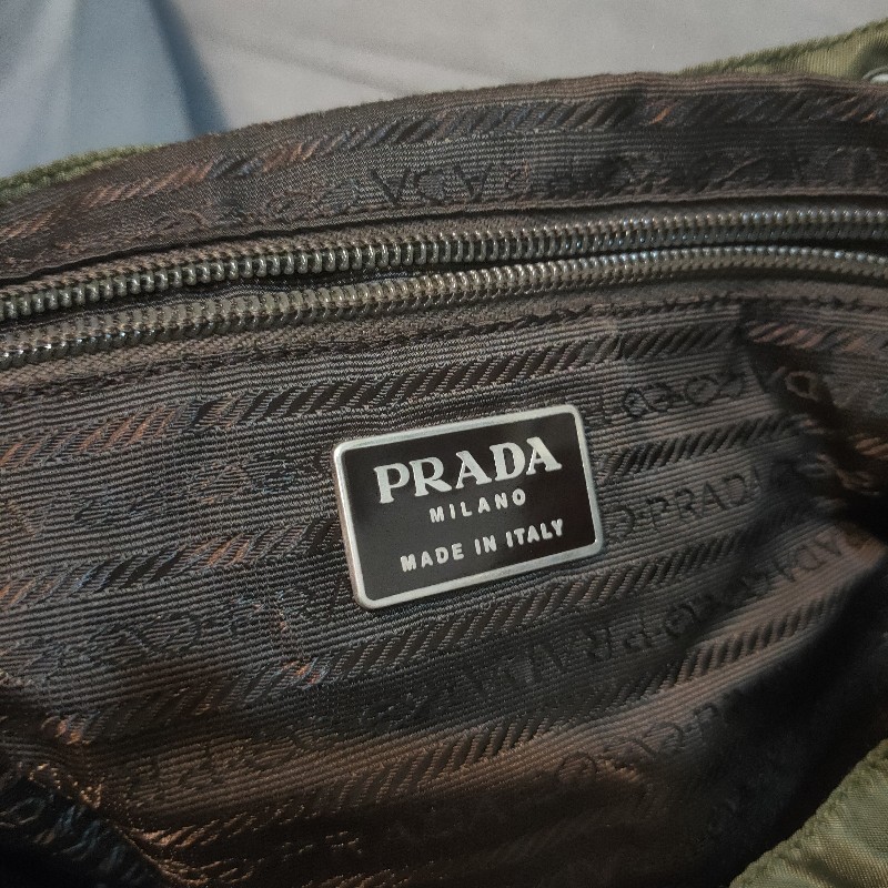 【8成新】㊣✨PRADA✨普拉達 軍綠色 掀蓋式 皮革 輕量 帆布 後背包/二手包/二手精品/保證正品🌳二手樹屋🌳-31