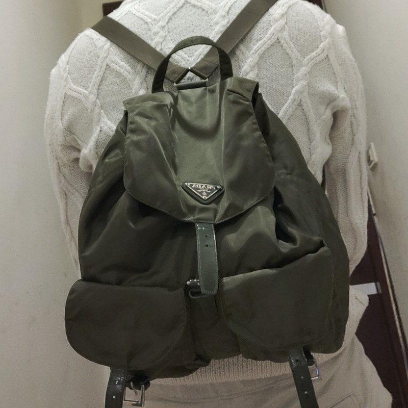 【8成新】㊣✨PRADA✨普拉達 軍綠色 掀蓋式 皮革 輕量 帆布 後背包/二手包/二手精品/保證正品🌳二手樹屋🌳-40