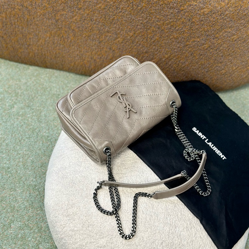 🔥爆款秒殺價釋出🔥#Ysl baby #niki #大象灰 新款 #D釦✨近全新、五金膜沒撕-0