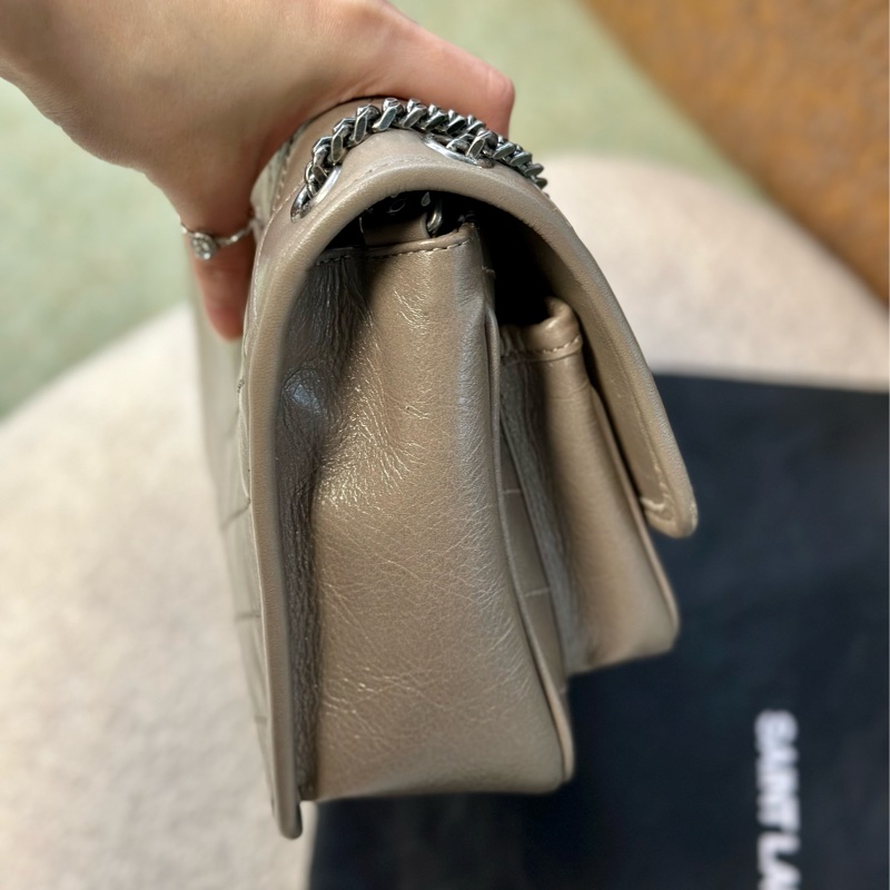 🔥爆款秒殺價釋出🔥#Ysl baby #niki #大象灰 新款 #D釦✨近全新、五金膜沒撕-10