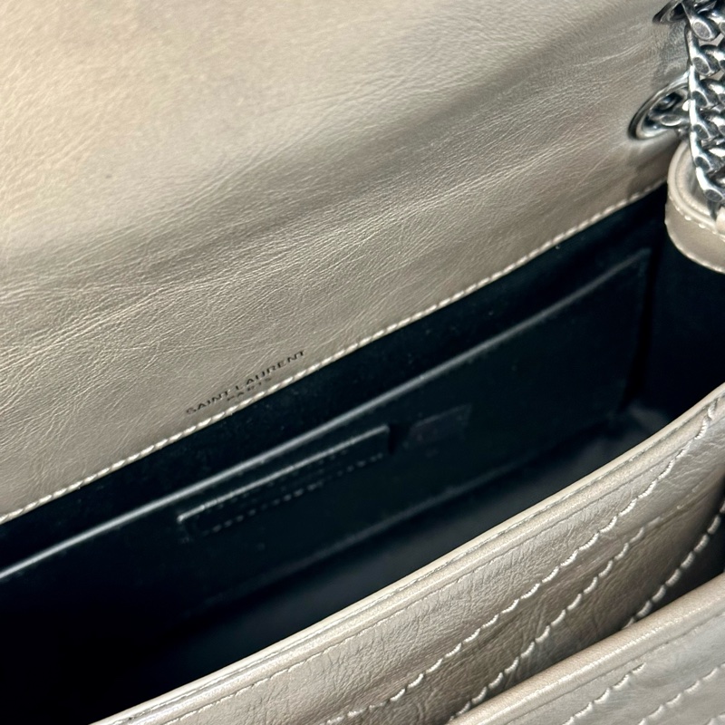 🔥爆款秒殺價釋出🔥#Ysl baby #niki #大象灰 新款 #D釦✨近全新、五金膜沒撕-24