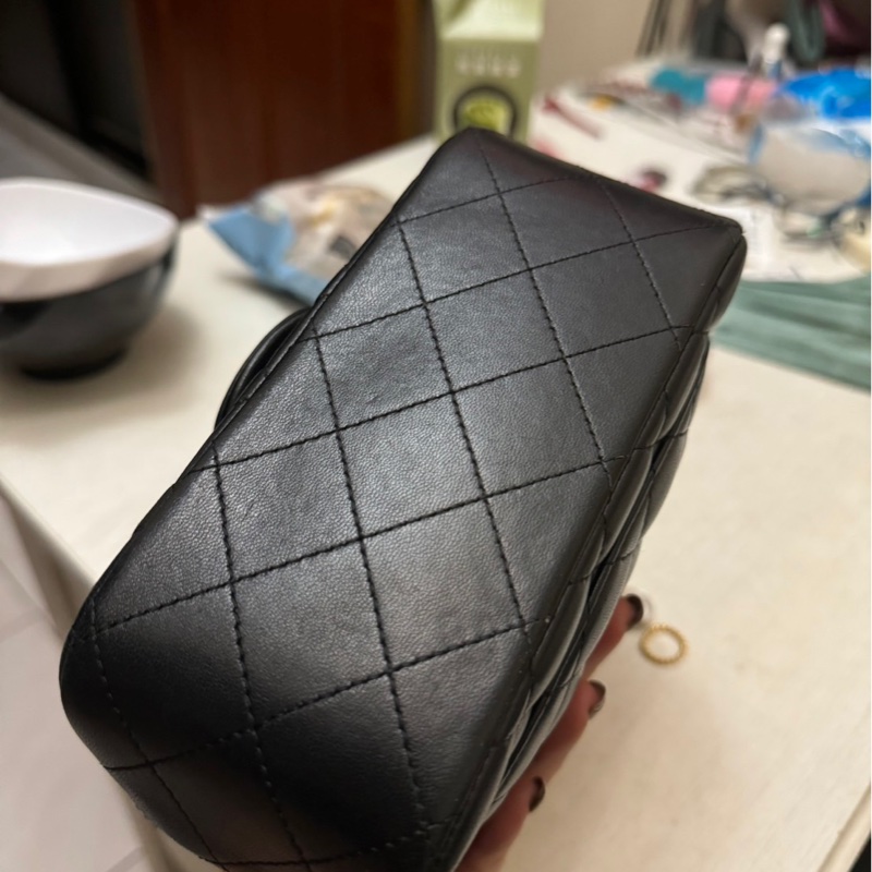 coco17 23開 黑金 羊皮 淡金扣 經典方胖子-4