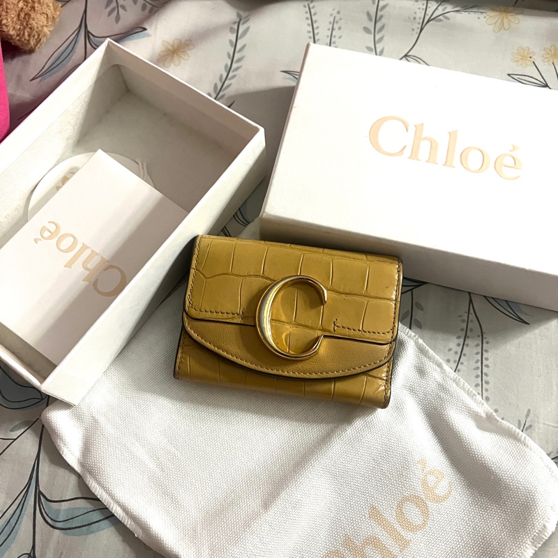 Chloe 鱷魚壓紋黃色迷你零錢卡包-1