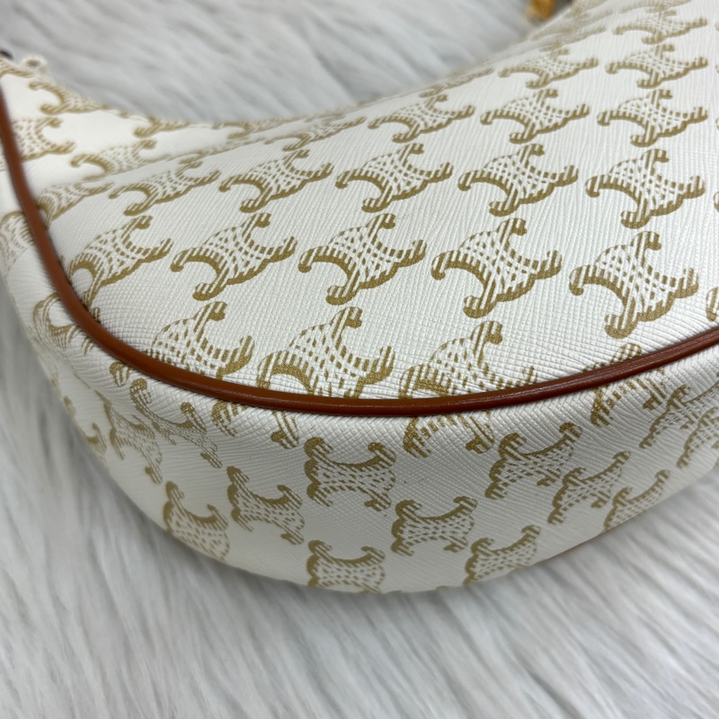 Celine 193952 白凱旋門Triomphe帆布Ava腋下包-5