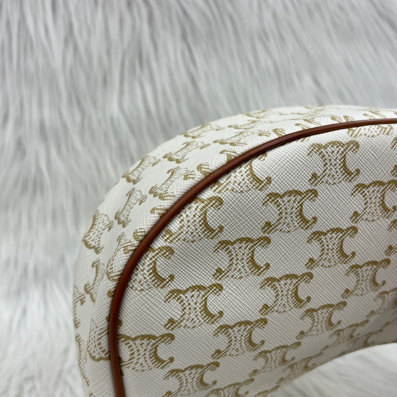 Celine 193952 白凱旋門Triomphe帆布Ava腋下包-8