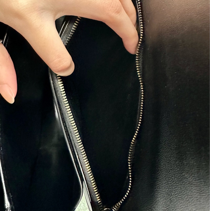 🔥全網最低價🔥#Celine #賽琳classic #box #豆腐包 #方塊包 中號-24