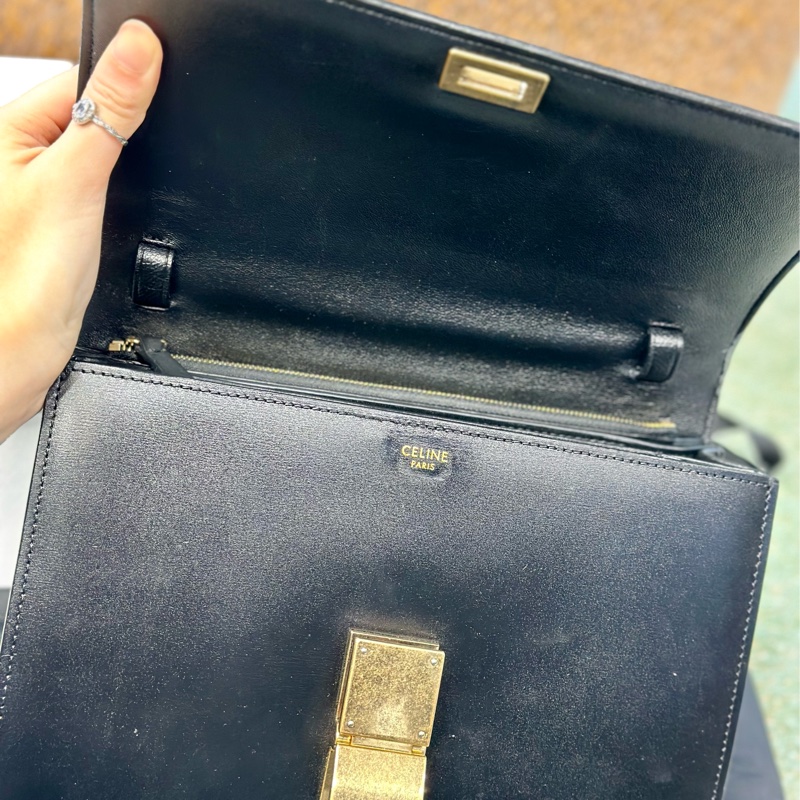 🔥全網最低價🔥#Celine #賽琳classic #box #豆腐包 #方塊包 中號-26