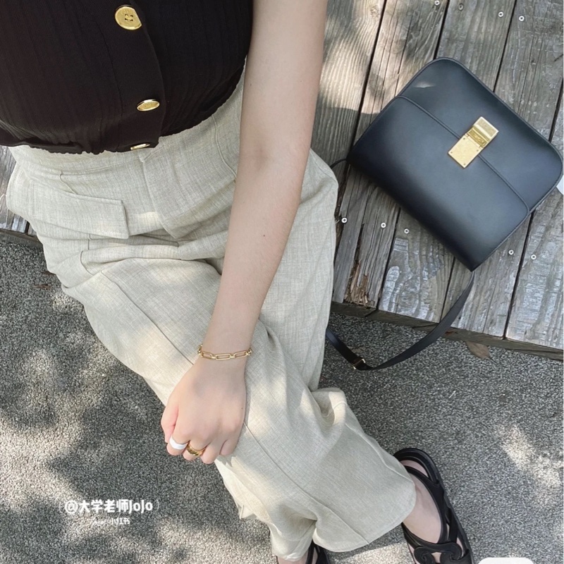 🔥爆款甜價釋出🔥 #Celine #賽琳classic #box #豆腐包 #方塊包 中號-5