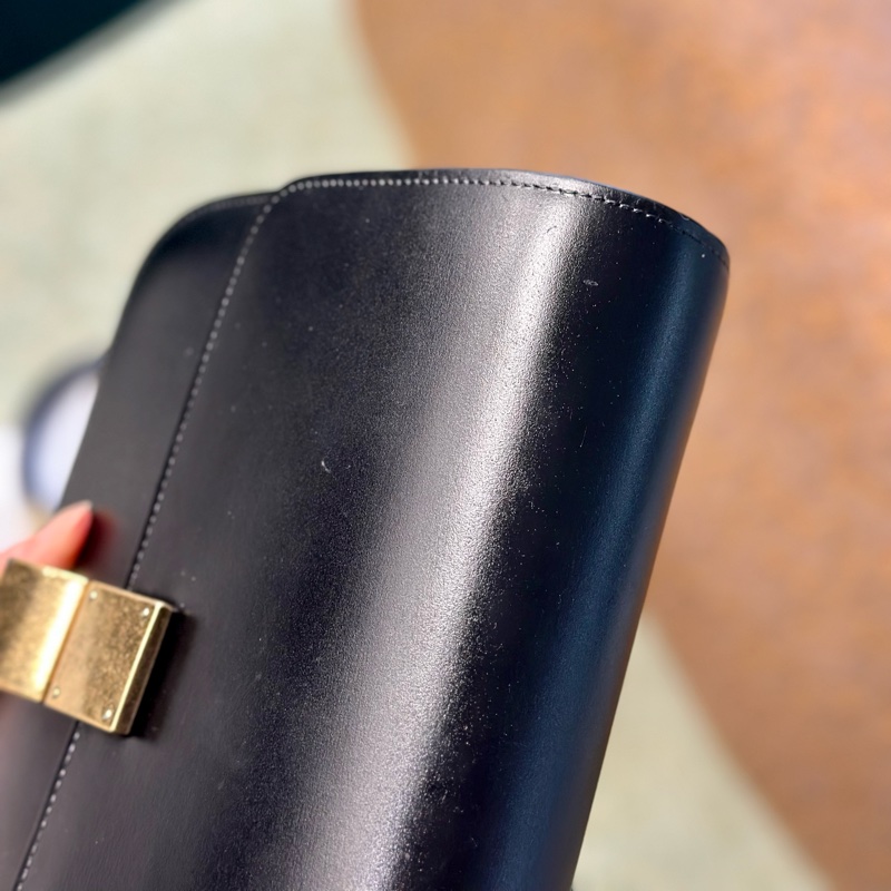 🔥爆款甜價釋出🔥 #Celine #賽琳classic #box #豆腐包 #方塊包 中號-15