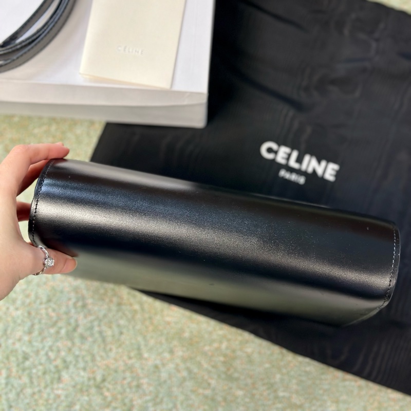🔥爆款甜價釋出🔥 #Celine #賽琳classic #box #豆腐包 #方塊包 中號-17