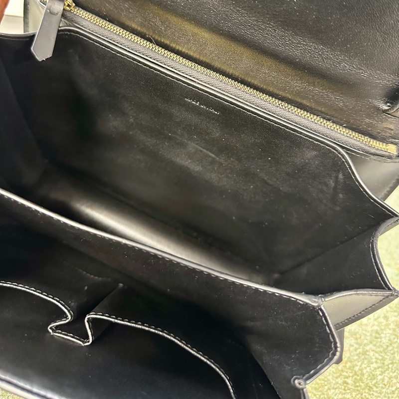 🔥爆款甜價釋出🔥 #Celine #賽琳classic #box #豆腐包 #方塊包 中號-21