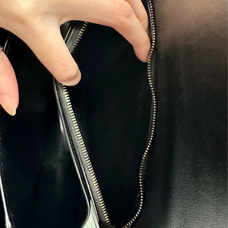 🔥爆款甜價釋出🔥 #Celine #賽琳classic #box #豆腐包 #方塊包 中號-23