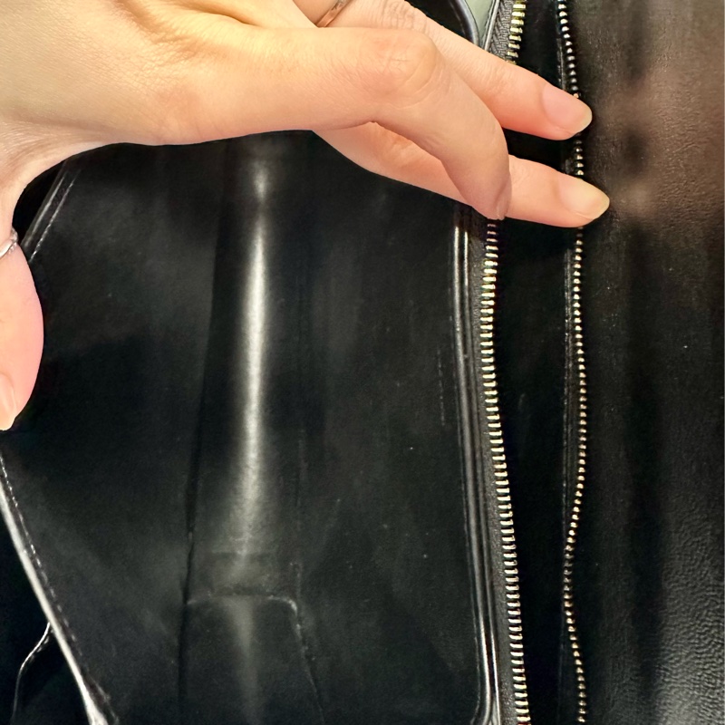 🔥爆款甜價釋出🔥 #Celine #賽琳classic #box #豆腐包 #方塊包 中號-24