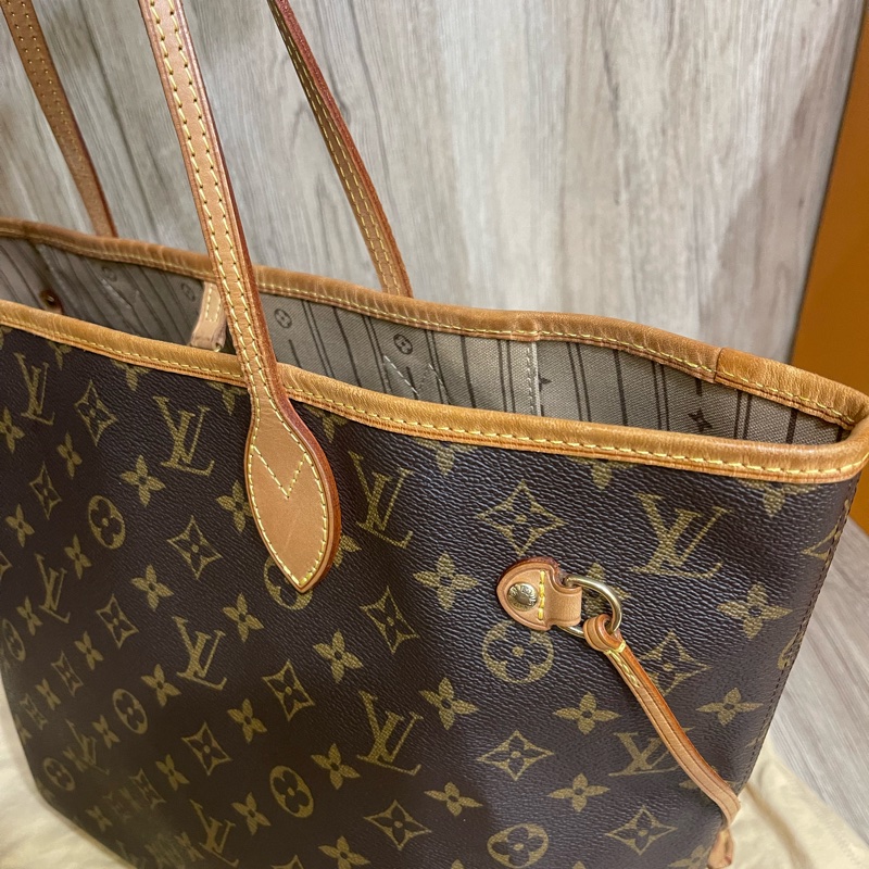 （已售出‼️）Lv Neverfull mm 中款 （整體包況很新❗️經典款便宜賣‼️）-24