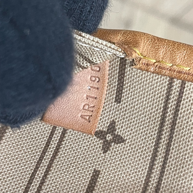 （已售出‼️）Lv Neverfull mm 中款 （整體包況很新❗️經典款便宜賣‼️）-27