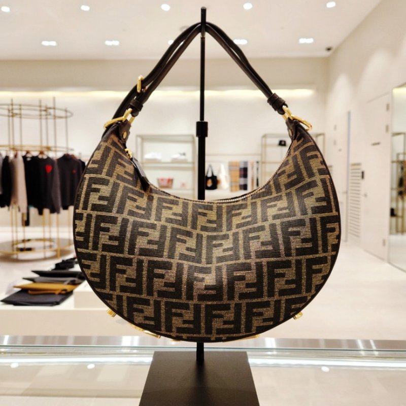 🎊佳節特賣🎁Fendi 8BR798 小款 Fendigraphy FF布料彎月包 棕色《當季專櫃正售★全新商品 》-11