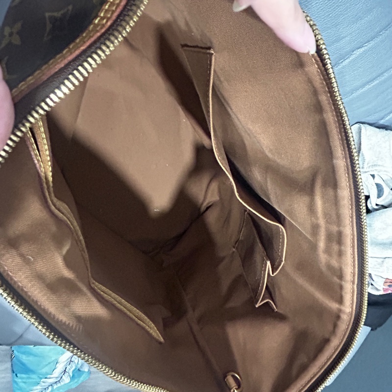 LV Palermo 大款肩背斜跨托特包-12