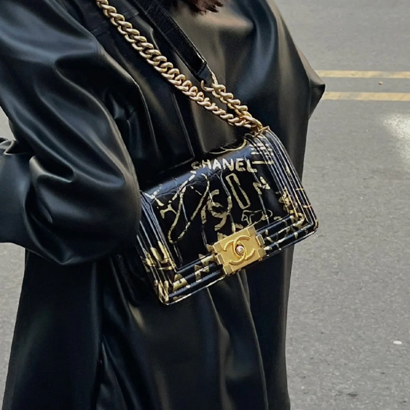 Chanel Leboy 20 埃及限定款 鱷魚壓紋 黑金配色-0