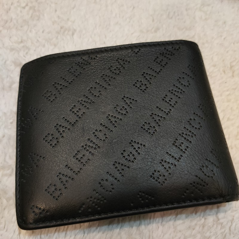 ㊣✨BALENCIAGA✨巴黎世家 （附防塵袋）黑色 雷射雕花 對折 短夾 皮夾 錢包/二手皮夾/二手精品/保證正品🌳二手樹屋🌳-2