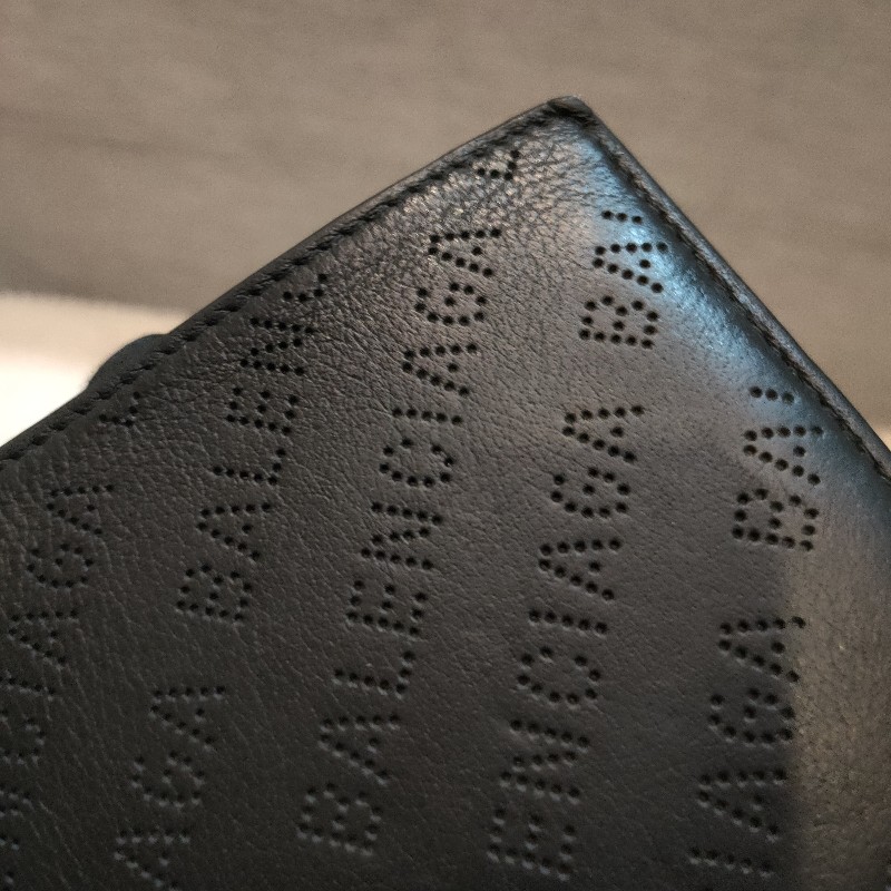 ㊣✨BALENCIAGA✨巴黎世家 （附防塵袋）黑色 雷射雕花 對折 短夾 皮夾 錢包/二手皮夾/二手精品/保證正品🌳二手樹屋🌳-15