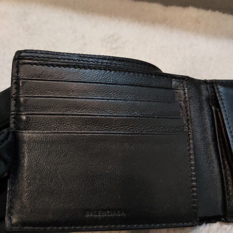㊣✨BALENCIAGA✨巴黎世家 （附防塵袋）黑色 雷射雕花 對折 短夾 皮夾 錢包/二手皮夾/二手精品/保證正品🌳二手樹屋🌳-46