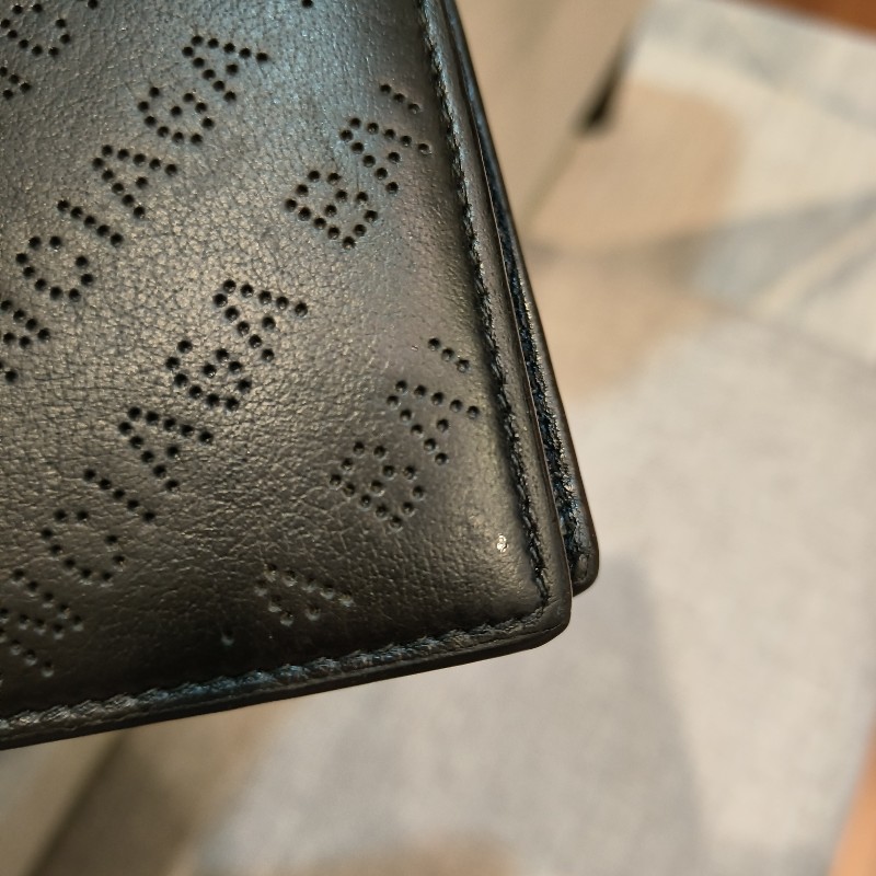 ㊣✨BALENCIAGA✨巴黎世家 （附防塵袋）黑色 雷射雕花 對折 短夾 皮夾 錢包/二手皮夾/二手精品/保證正品🌳二手樹屋🌳-36