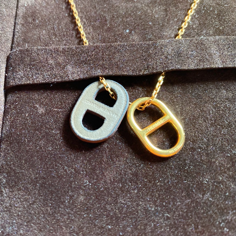 HERMES O'Maillon Swif經典豬鼻子皮飾項鍊 金咖 愛馬仕-1