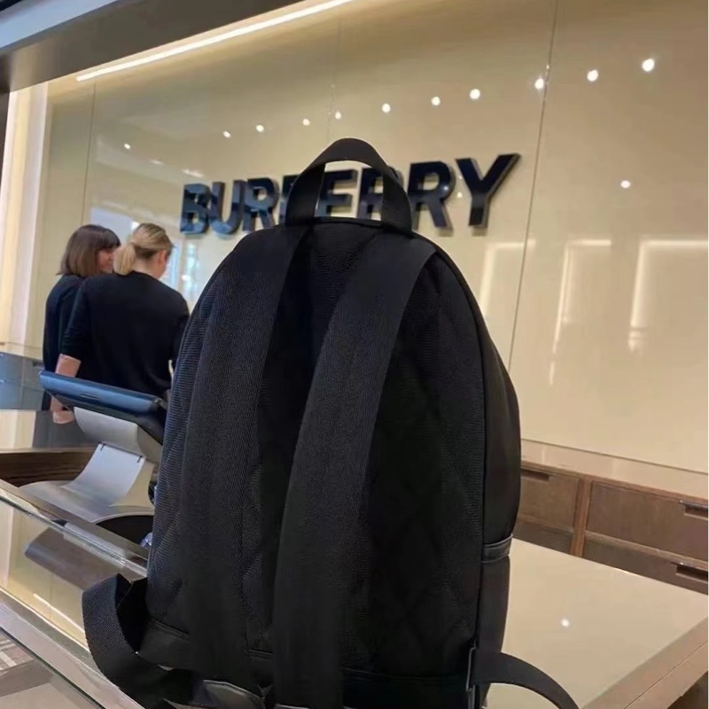 Burberry 巴寶莉 B標logo貼飾雙肩包-3