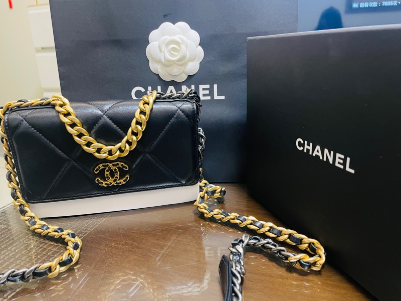 CHANEL 19系列 WOC鏈條包/黑色-0