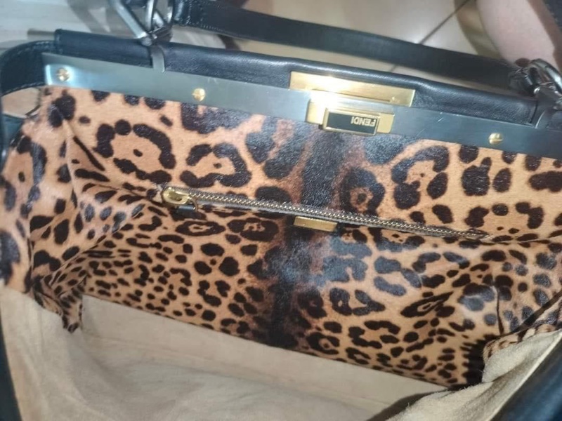 🤎 🐆Fendi 牛皮+豹紋馬毛peekaboo 大包現在很難有 不要錯過  原價192000 割愛47800 尺寸40/32/12 9成新 正常使用痕跡 高標繞道 #有背帶-8
