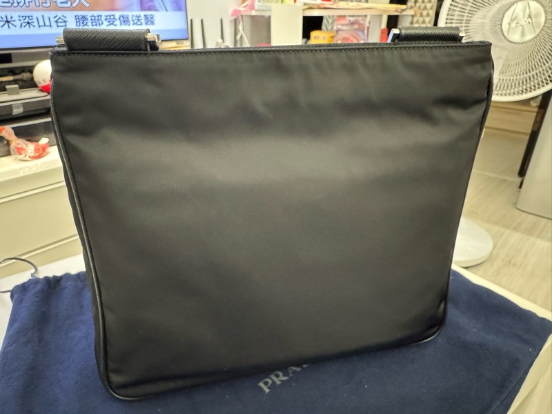 PRADA 側背包 斜背包 郵差包 二手如新 2VH118-1