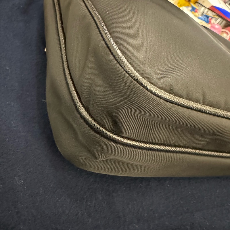 PRADA 側背包 斜背包 郵差包 二手如新 2VH118-4