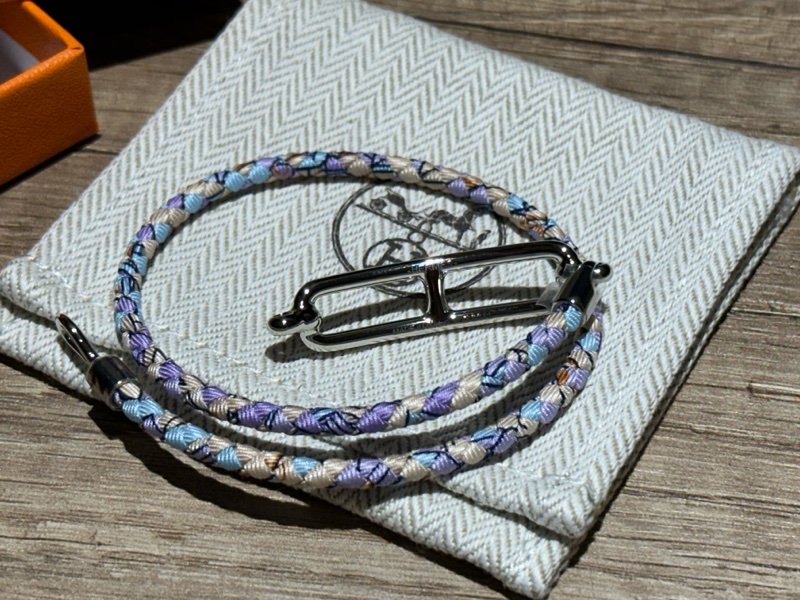 HERMES Roulis Double Tour手環 絲巾款-1