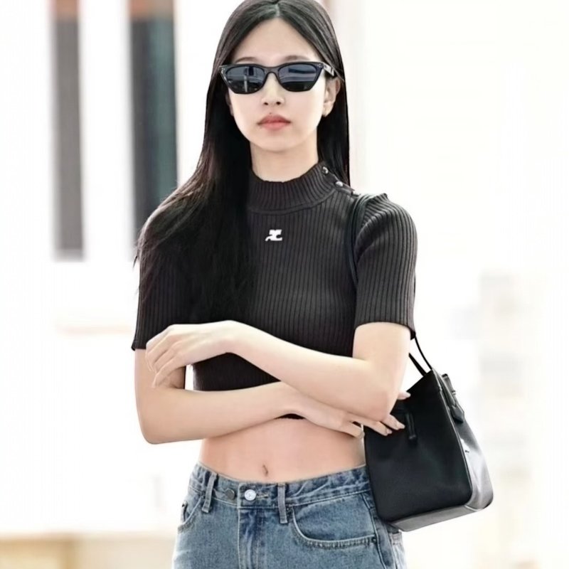 🎉新品好折扣✨Fendi 8BS083 迷你可變型 Origami 摺紙包 黑色-1