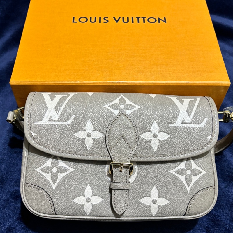 LOUIS VUITTON Diane米色真皮肩/側背包-6