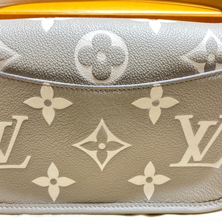 LOUIS VUITTON Diane米色真皮肩/側背包-8