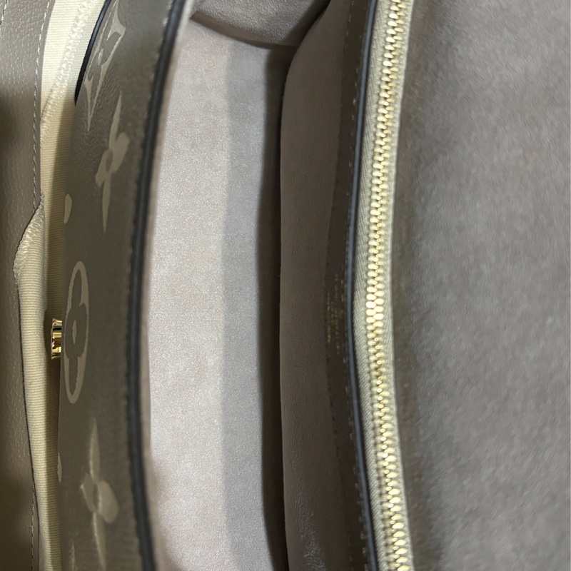 LOUIS VUITTON Diane米色真皮肩/側背包-10