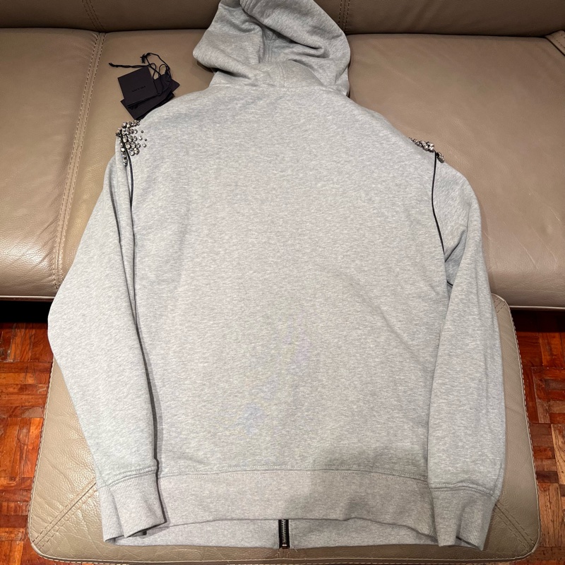 Prada水鑽灰色運動外套 Women Oversized Studded Hoodie-Silver(我個人認為男女都可穿着)-1