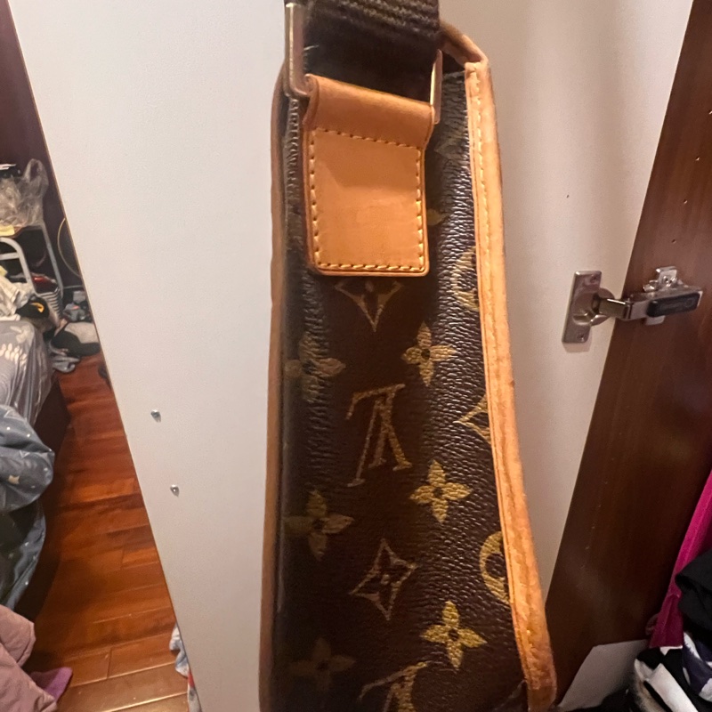 LV老花斜背包 郵差包 記者包-6