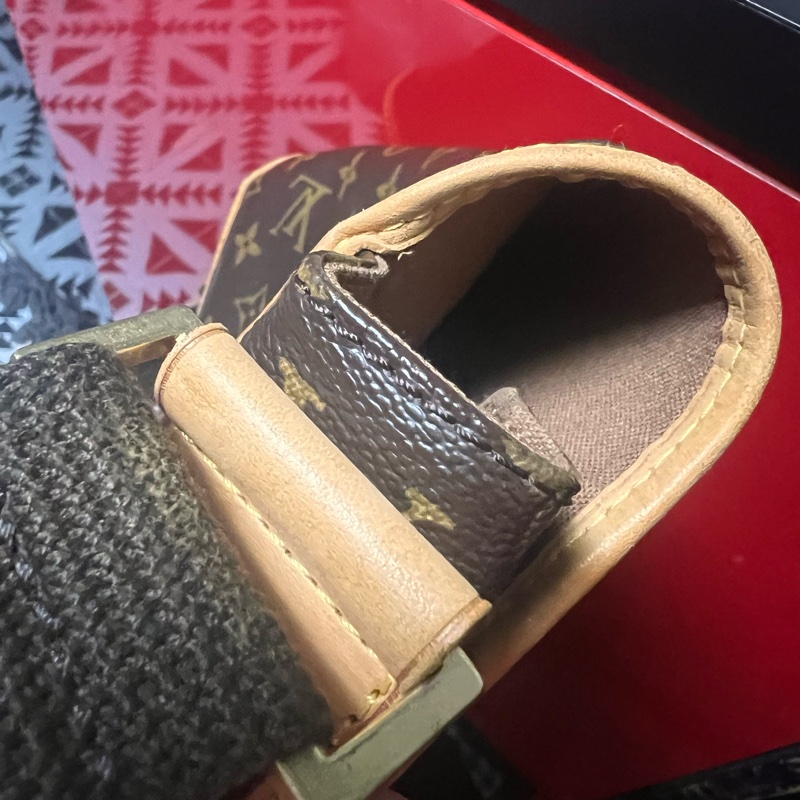 LV老花斜背包 郵差包 記者包-12