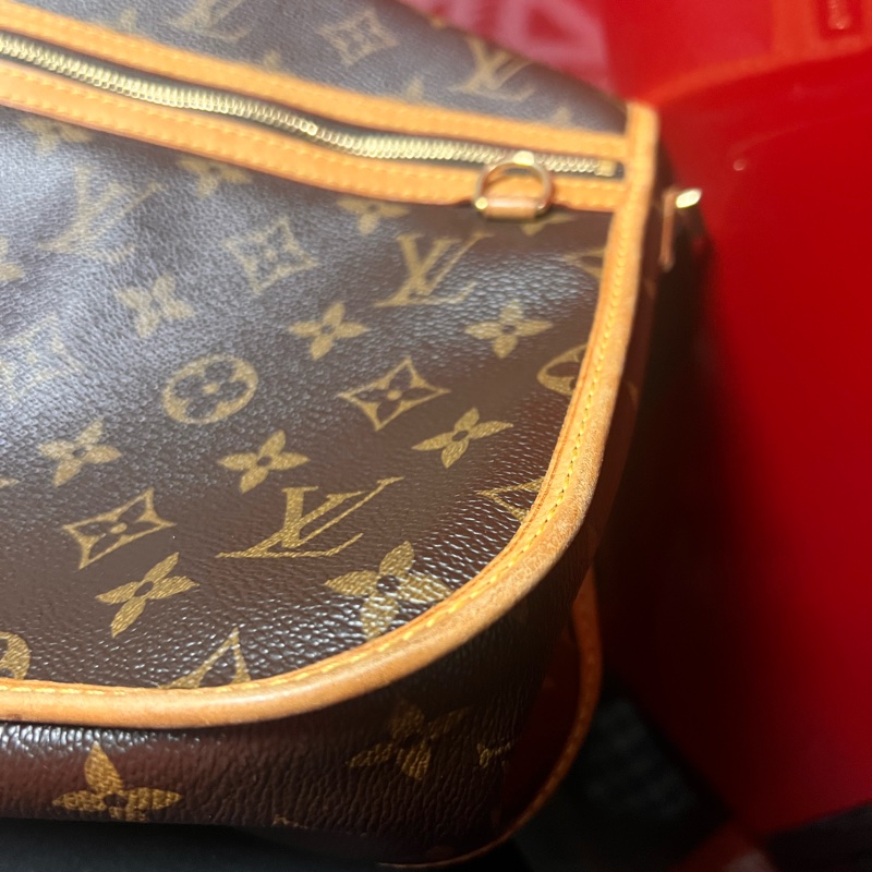 LV老花斜背包 郵差包 記者包-13