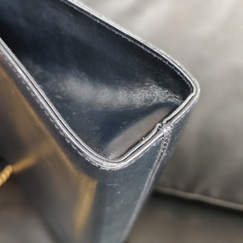 Ferragamo經典鎖頭牛皮鏈條包-18