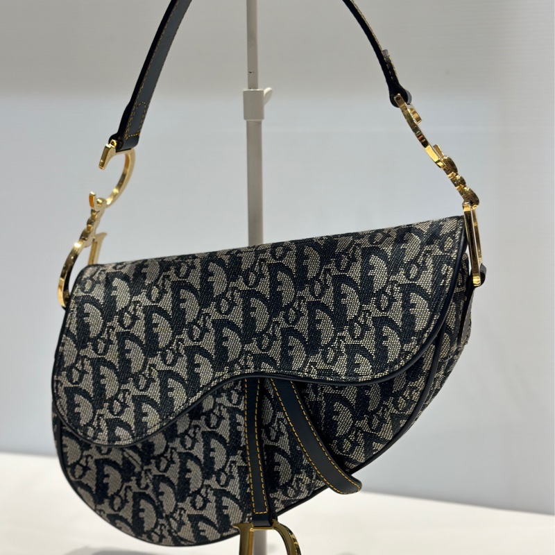 Dior馬鞍腋下包-0