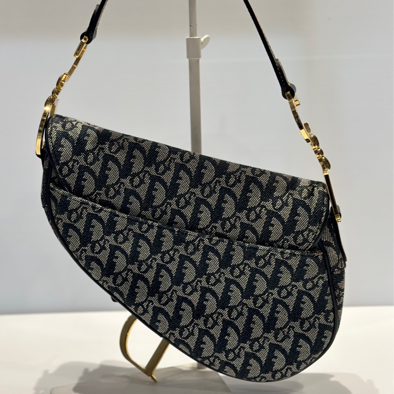 Dior馬鞍腋下包-1