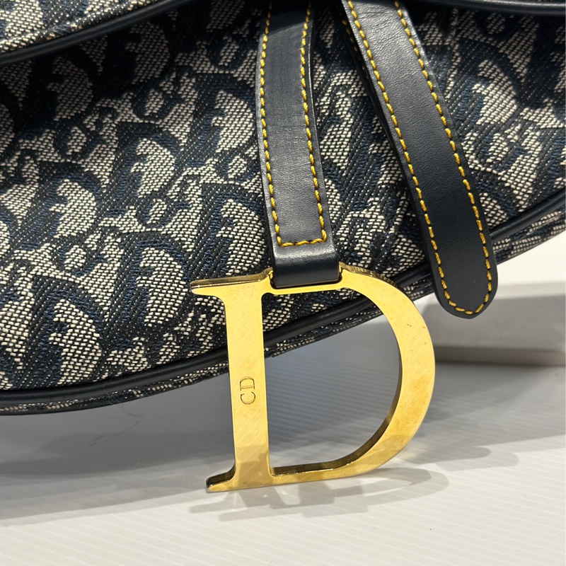 Dior馬鞍腋下包-21