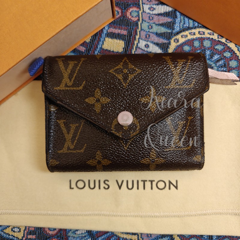 🔥Louis Vuitton LV 老花 信封 粉紅 錢包 皮夾 短夾 銀包 散紙包 零錢格 wallet-0