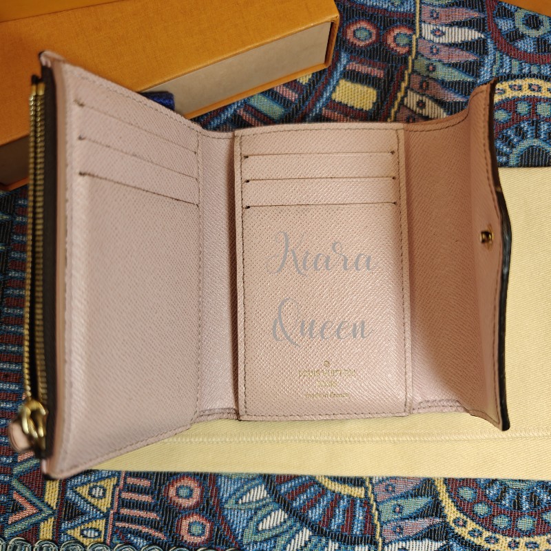 🔥Louis Vuitton LV 老花 信封 粉紅 錢包 皮夾 短夾 銀包 散紙包 零錢格 wallet-9